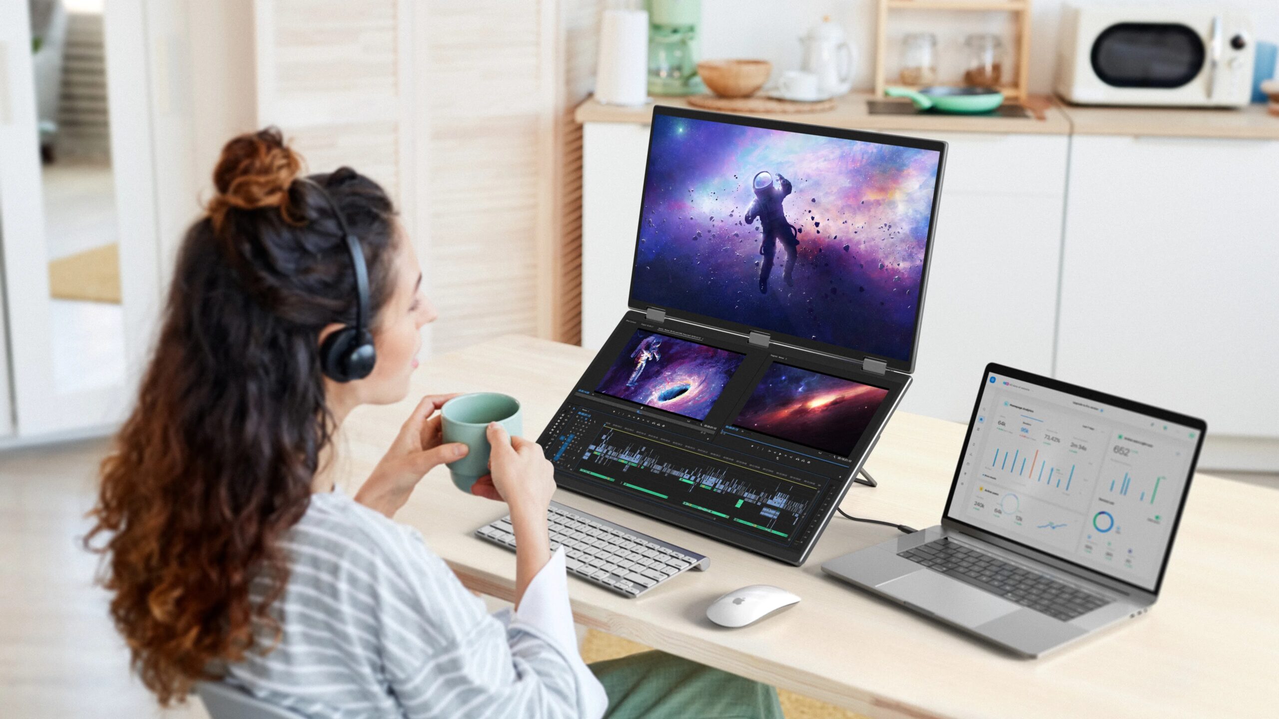 UStation Δ / Delta Plus Stacked Monitor No Drive Required Laptop Dual Screen Folding 18.5