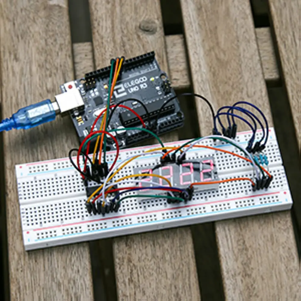 ELEGOO UNO Project Super Starter Kit with Tutorial and UNO R3 Compatible with Arduino IDE DIY Electronic Kit