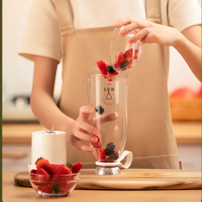 Portable juicer Fresh Juice Bottle Blender Plus 500ml Wireless Fruit Mixers 6 Blades 2400mAh Food Milkshake Ice Crush Cup - Image 2