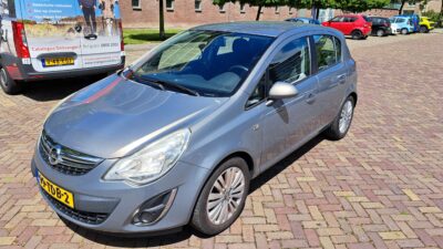 Opel-Corsa-2012-1.4 L-74 kW-101pk-219000km-Nav-Airco-5 deurs-Cruise Control