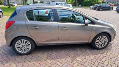 Opel-Corsa-2012-1.4 L-74 kW-101pk-219000km-Nav-Airco-5 deurs-Cruise Control - Image 8