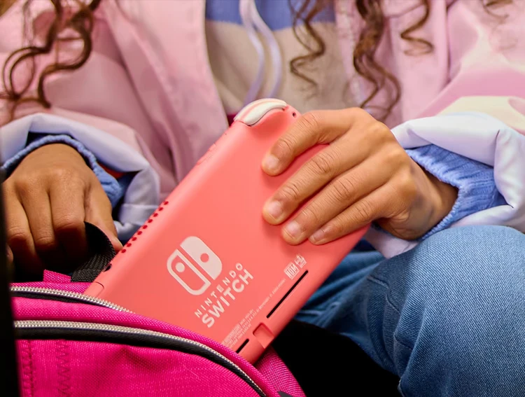 Nintendo Switch Lite Nintendo Switch Handheld Game Console 32G Internal Storage 5.5 inch LCD Touch Screen Bluetooth 4.1 Coral Nintendo Switch Lite Nintendo Switch Handheld Game Console 32G Internal Storage 5.5 inch LCD Touch Screen Bluetooth 4.1 Coral