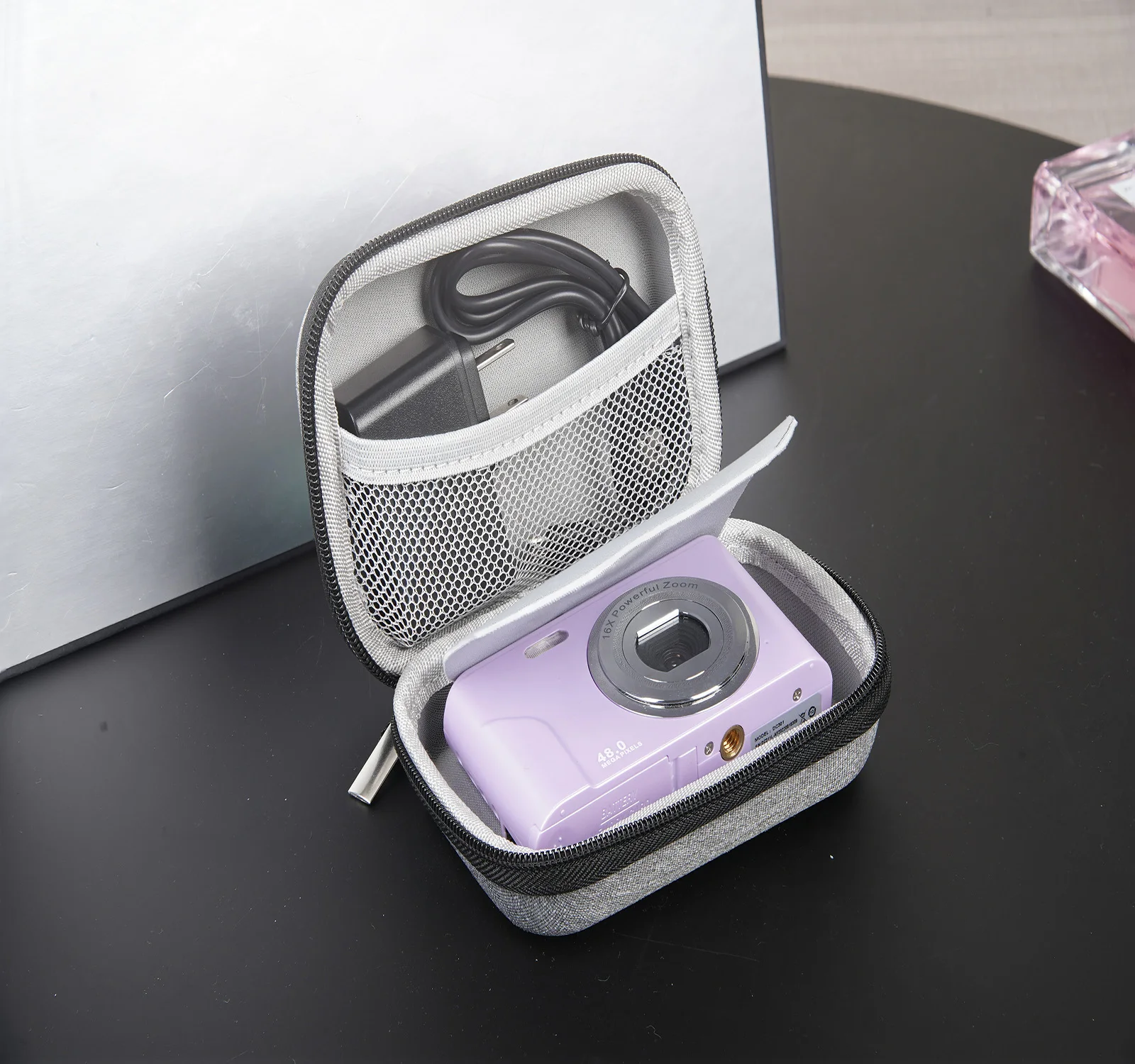 HD 1080P 2.4 inch digital Camera Rechargeable Cameras with 16x Zoom Compact Camera 44MP Cameras for kids Beginner Camera