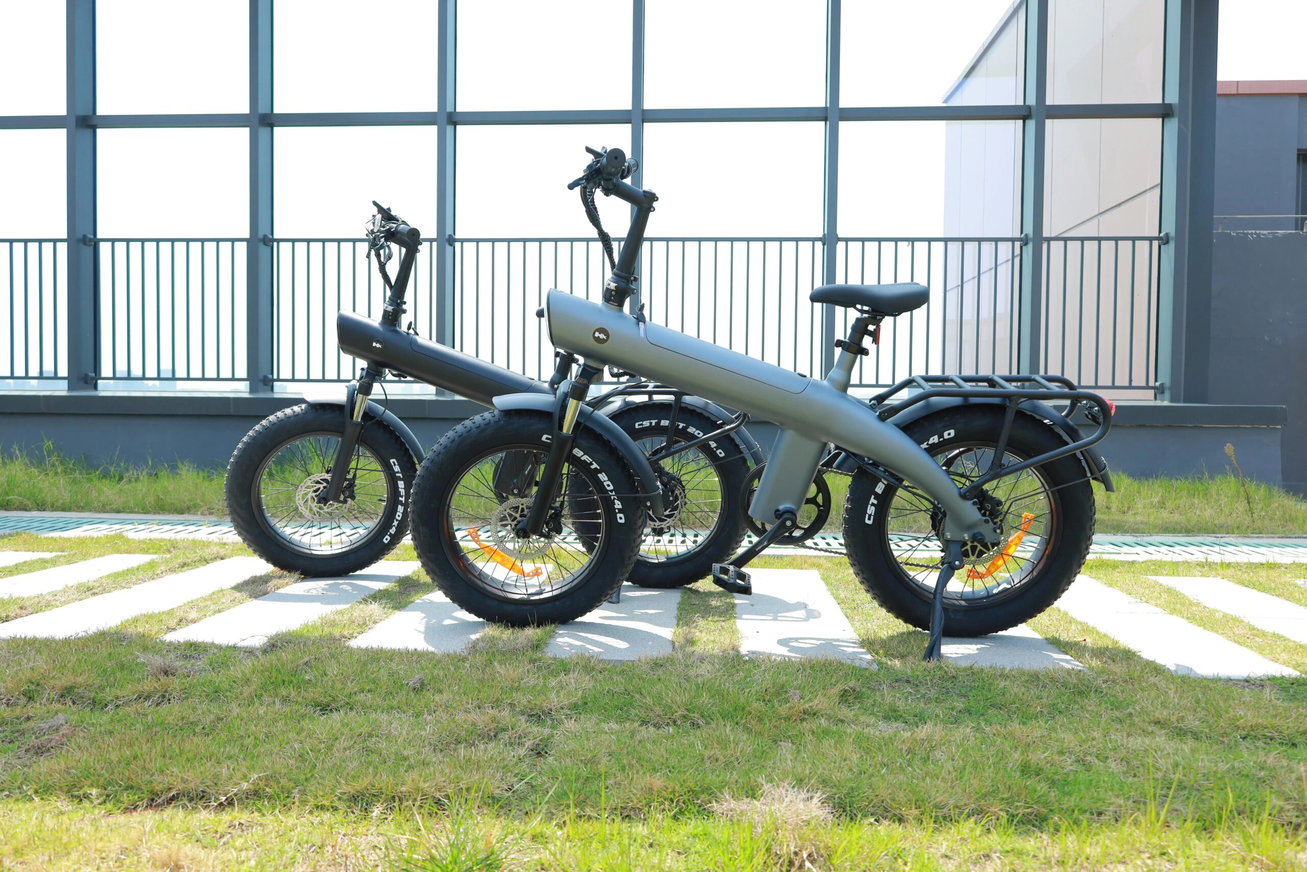HUANCI Q3 Mountain Electric bicycle 2000W Adult electric bike 48V 20AH Ebike 20Inch Tire Off-Road fatbike City e bike