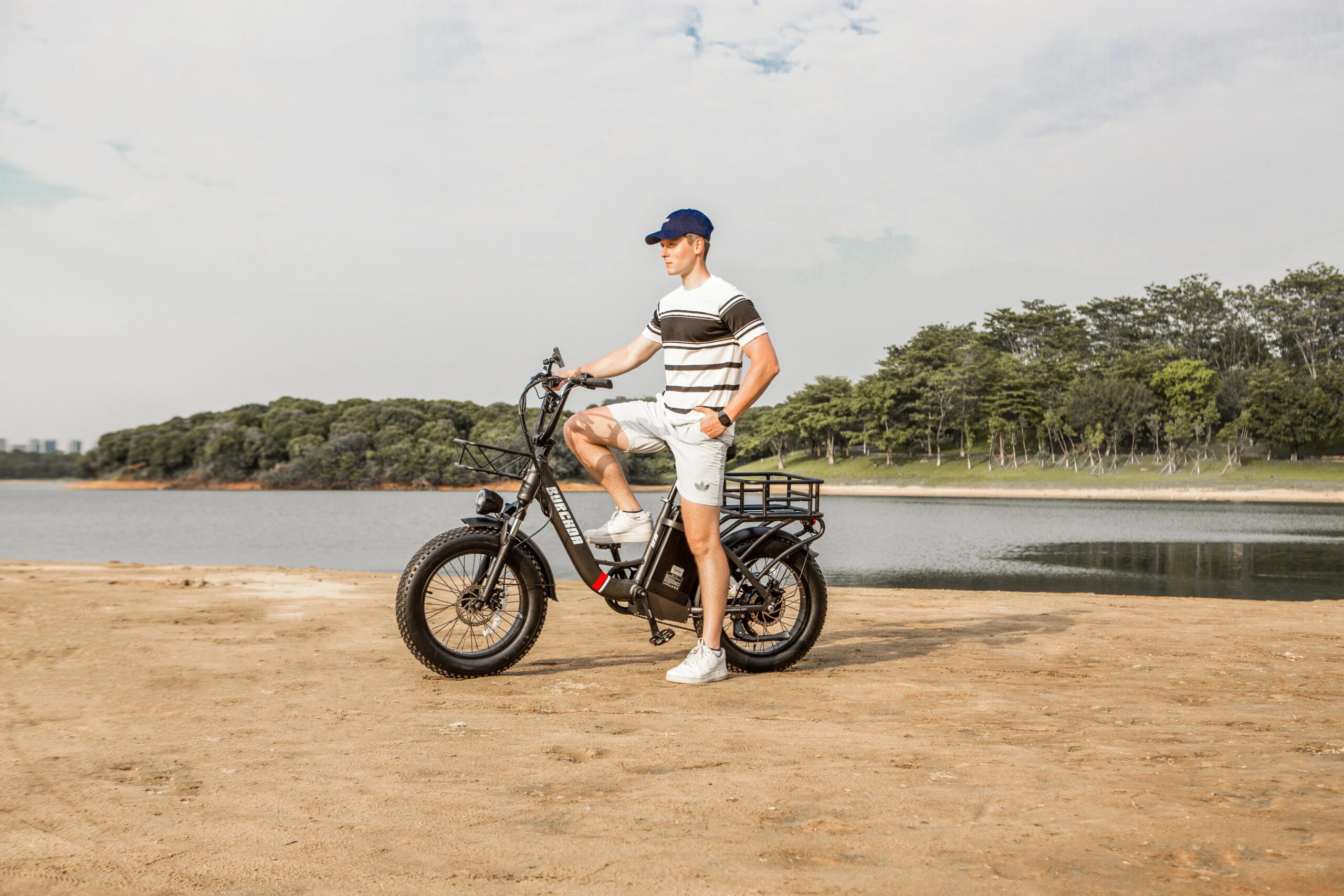Hots Sale U8 1000W45KM/H 20 Inch Electric Bicycle 48V31.5AH Lithium Battery Ebike 4.0 Fatbike Electric Bike for adults