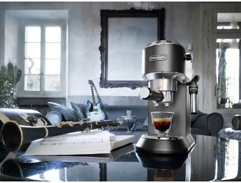 Delonghi Semi-automatic Espresso Machine 15Bar Household Coffee Maker 1-2 Cups Coffee Milk Foam Machine EC685