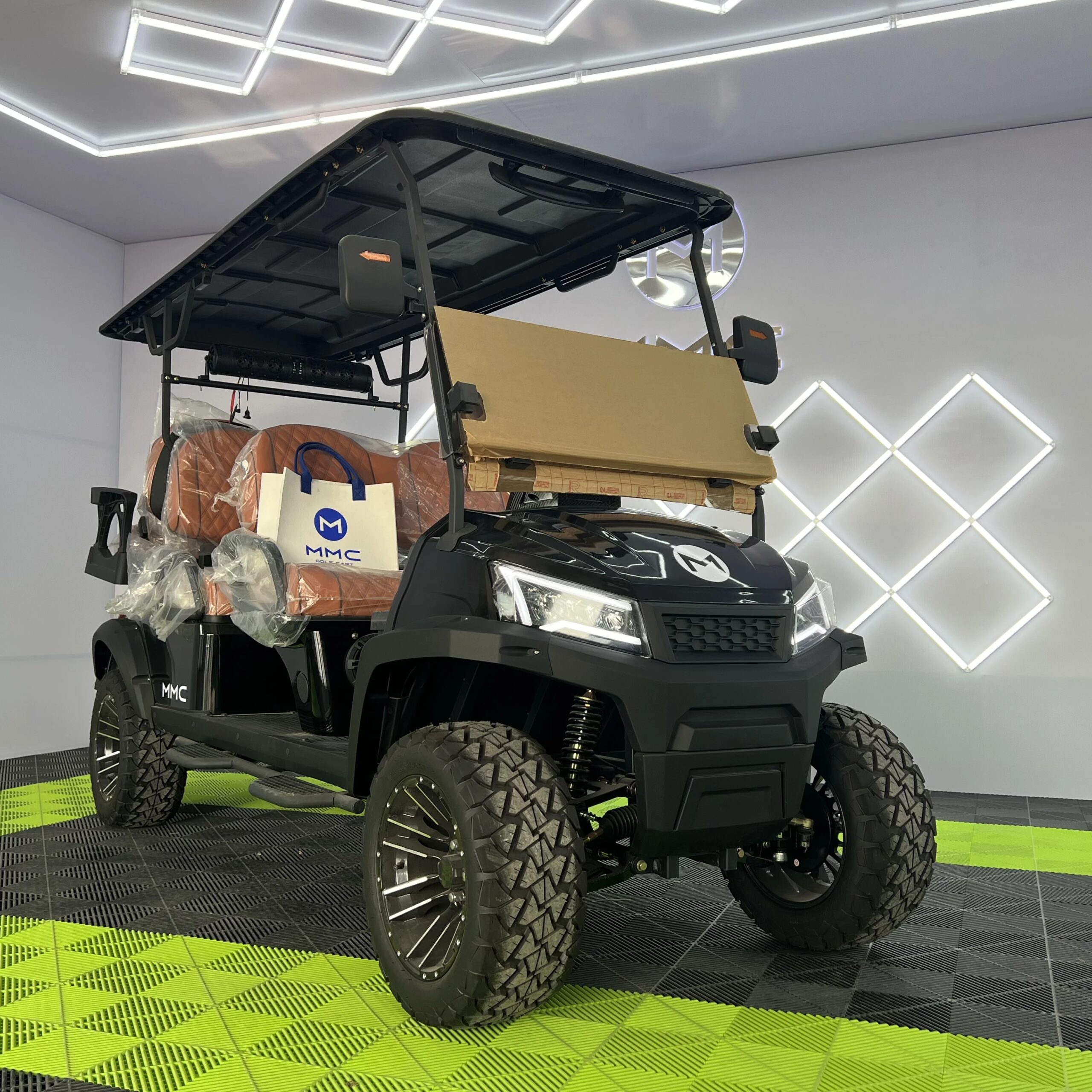 High Quality 4000W 48V Long Range Electric Golf Cart 14 Inch Tire Family 4 Wheel Electric Buggy Golf Cart