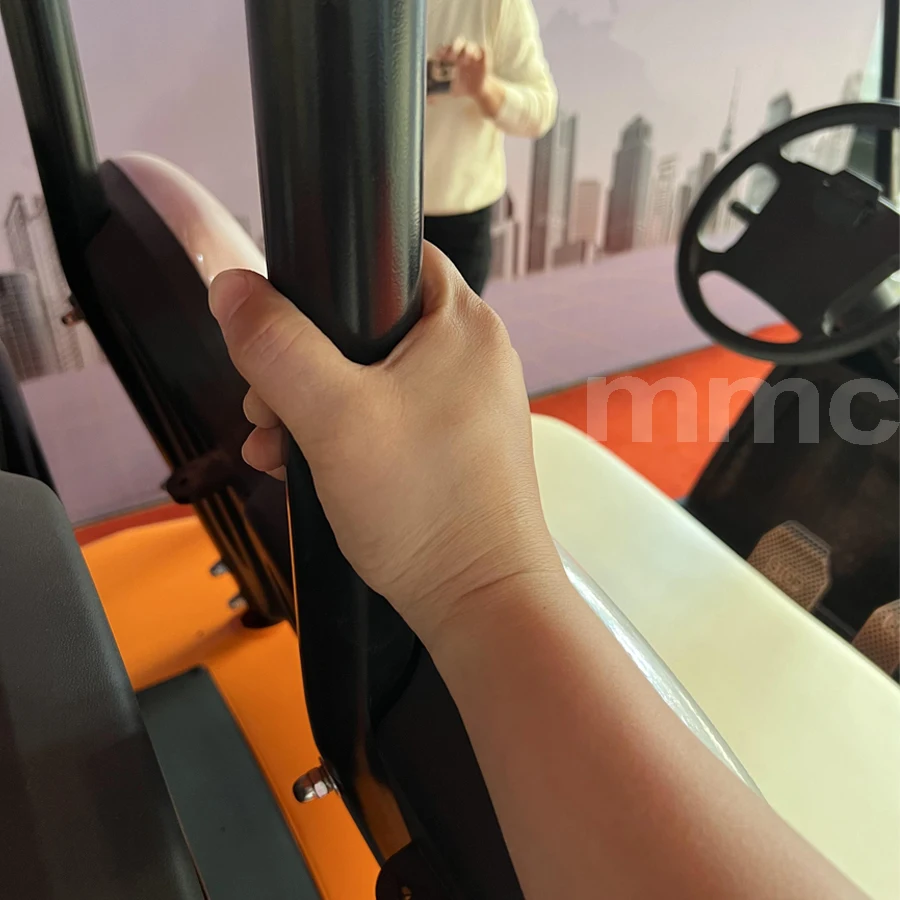New Design 4 Seater 60V 72V Lithium Battery Golf Carts New Arrival Red Golf Carts 4KW 5KW 7.5 KW AC Motor Electric Golf Carts New Design 4 Seater 60V 72V Lithium Battery Golf Carts New Arrival Red Golf Carts 4KW 5KW 7.5 KW AC Motor Electric Golf Carts