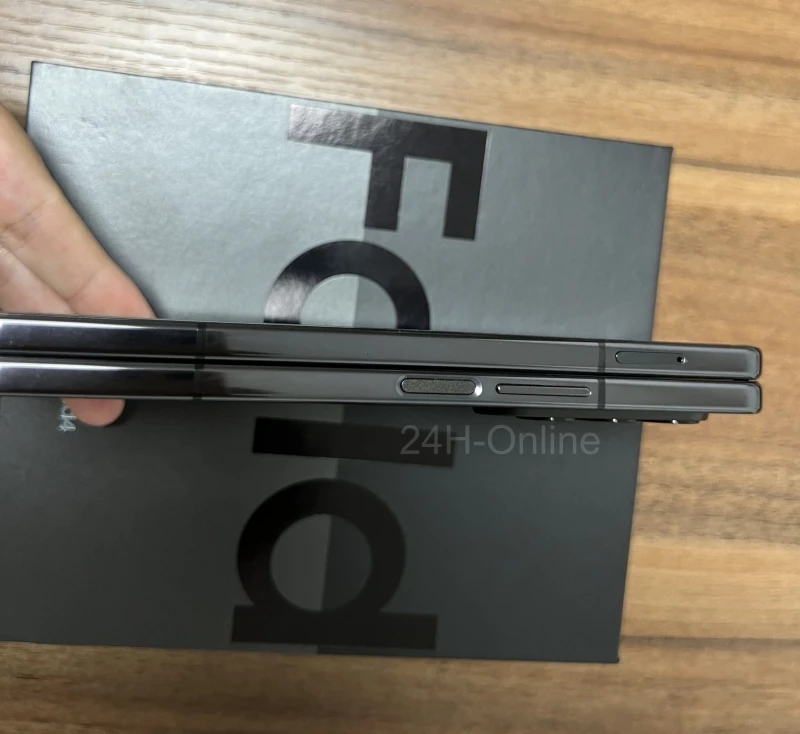 Samsung Galaxy Z Fold 4 Fold4 5G F936N F936U1 7.6