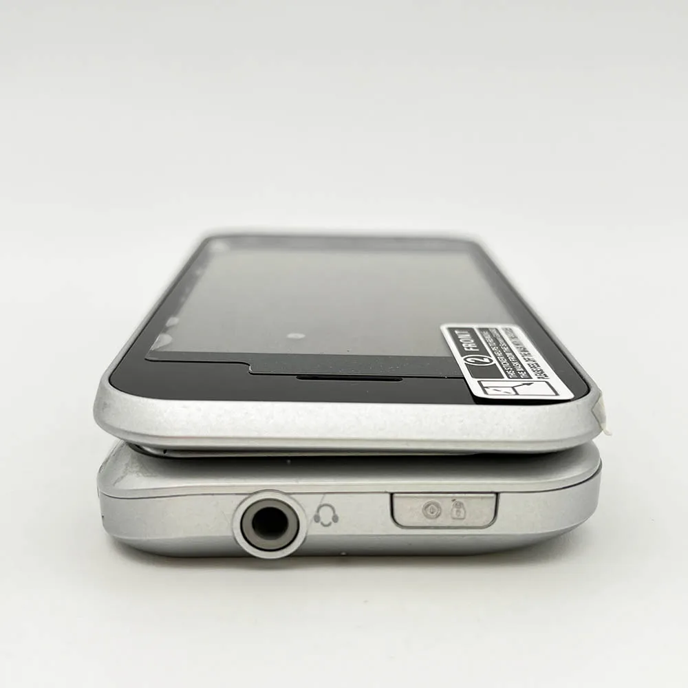 Original Motorola BACKFLIP MB300 Unlocked Refurbished Mobile Phone GSM 850 / 900 / 1800 / 1900 Good Quality With 1 Year Warranty