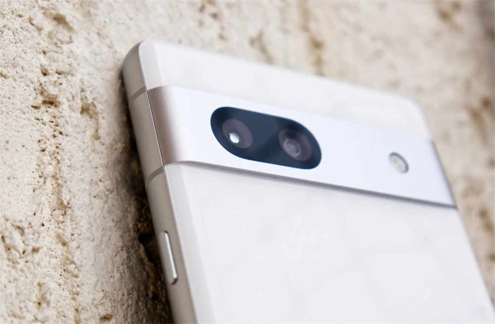 Google Pixel 7A 8GB RAM 128GB ROM 6.1