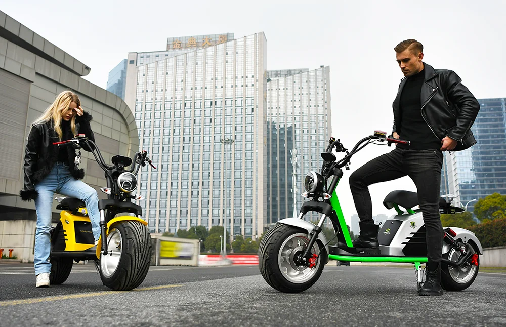 Max speed  70KM/H Flexible 4000W  Strong Power Motor 2 Wheel Electric Scooter Electric Motorcycle Citycoco With 18 Inch Tire