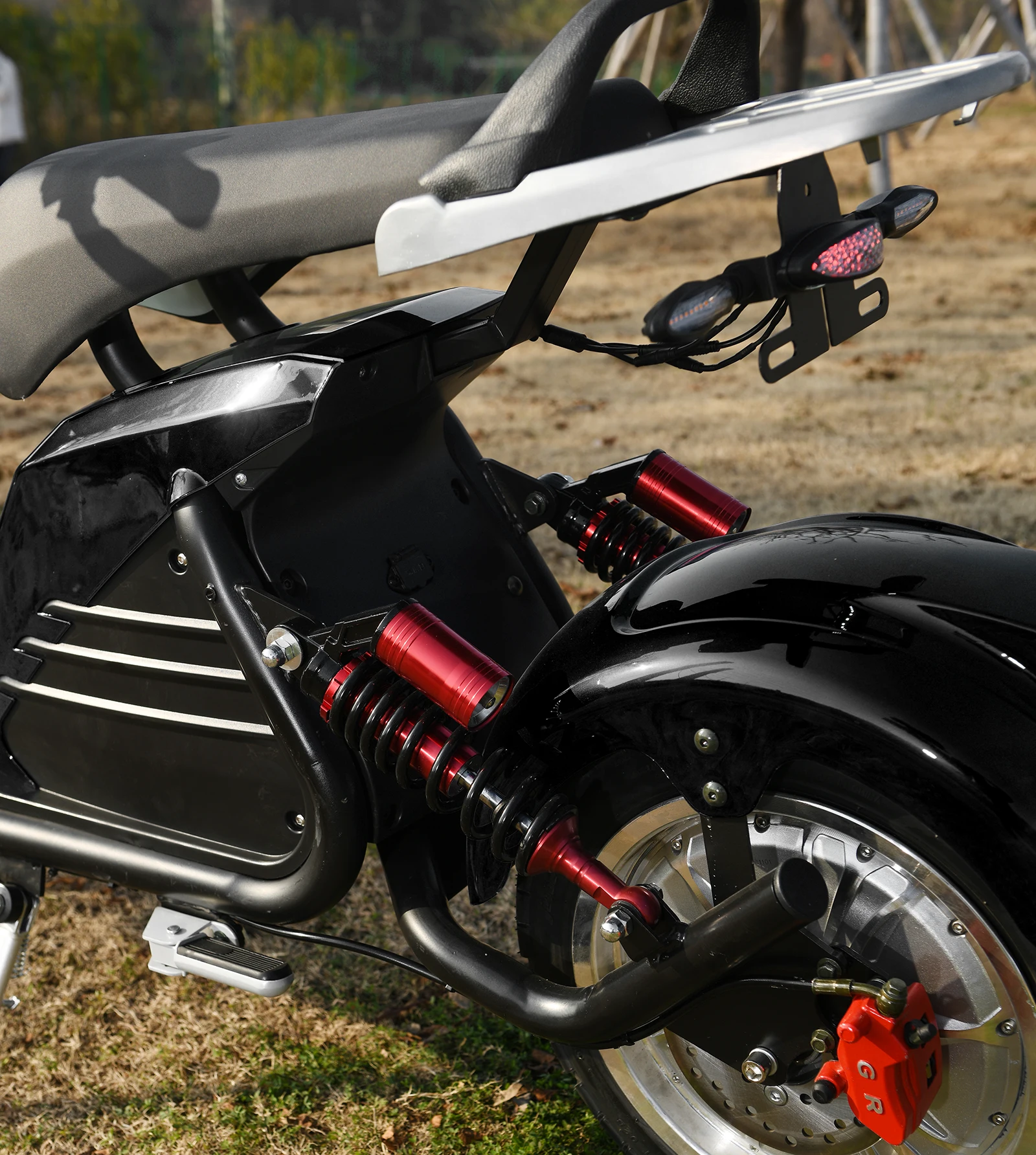 Max speed  70KM/H Flexible 4000W  Strong Power Motor 2 Wheel Electric Scooter Electric Motorcycle Citycoco With 18 Inch Tire