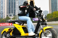 Max speed  70KM/H Flexible 4000W  Strong Power Motor 2 Wheel Electric Scooter Electric Motorcycle Citycoco With 18 Inch Tire