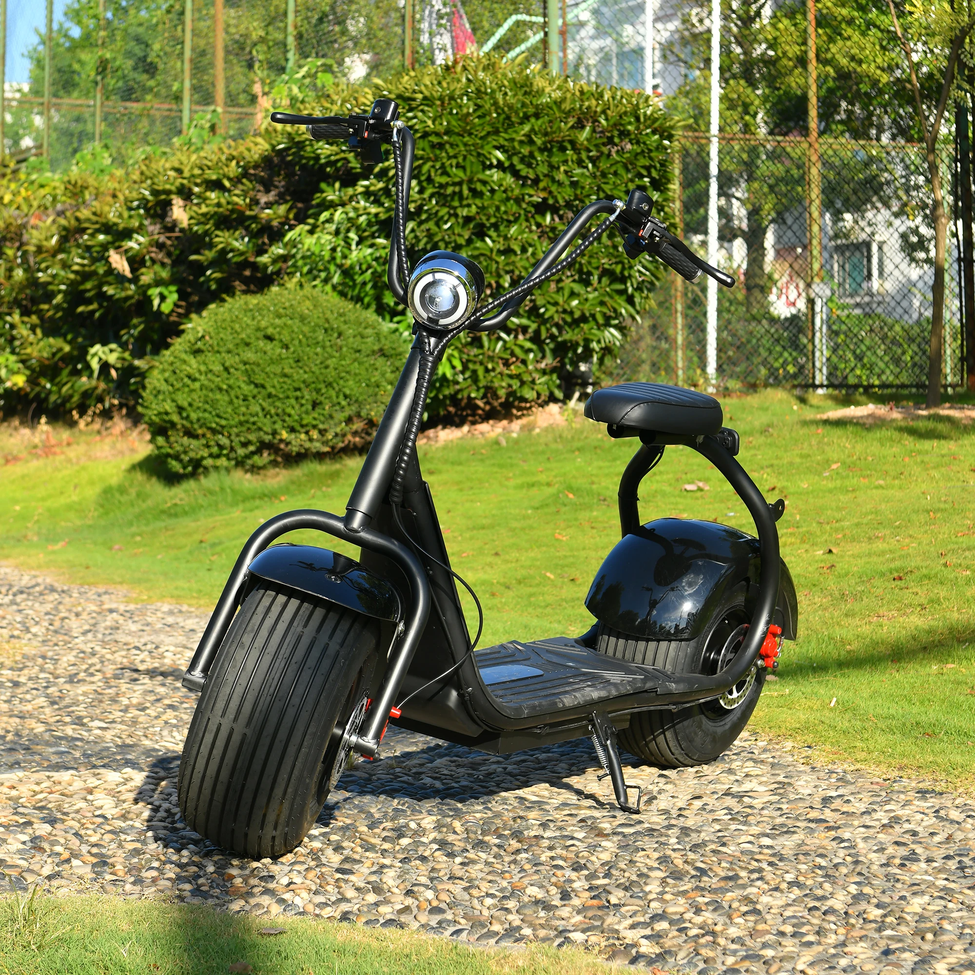 Mini Black Fat Tyre Electric Citycoco Scooter 60V12AH Motorbike E scooter 2000W Commuter electric scooter