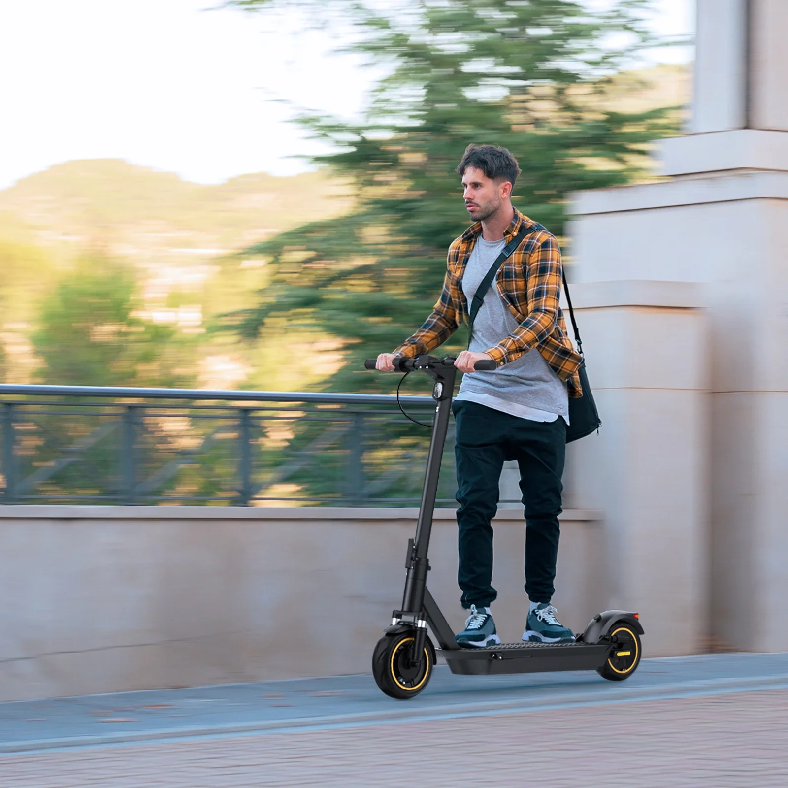 Electric Scooter: 500W Power, 35km/h Max Speed, APP-Enabled, Shock Absorption, Anti-Skid Tires, Foldable for Adult Use.