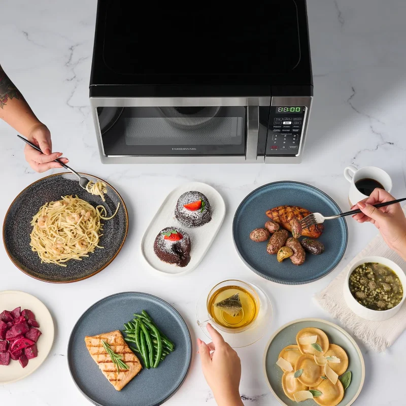 Countertop Microwave 700 Watts, 0.7 Cu. Ft. - Microwave Oven With LED Lighting and Child Lock - Perfect for Apartments
