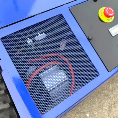 Customized automated intelligent crawler-type lawn mower; Intelligent remote-controlled all-terrain lawn trimming robot - Image 3