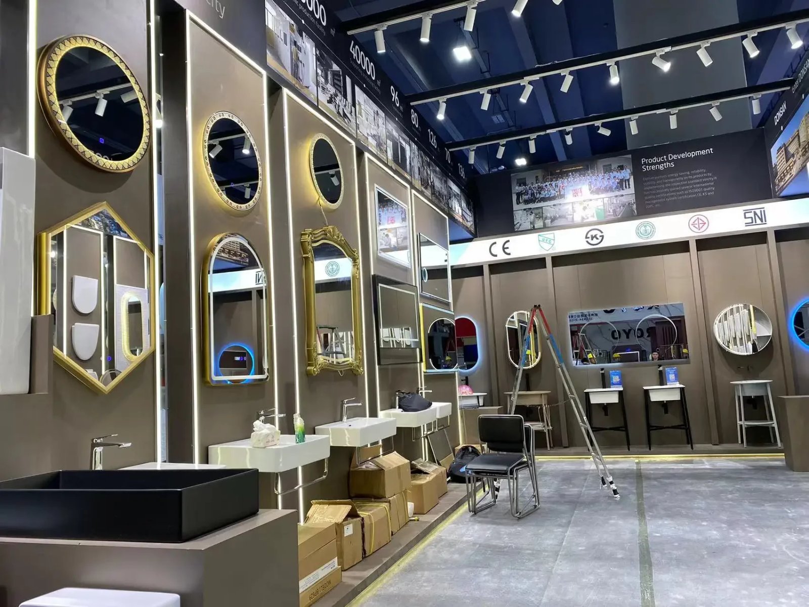 Oval Smart Mirror Defogging Bathroom Mirror with Light Led Vanity Mirror Wall Hanging Full Body Mirror Shower Mirror Spiegel