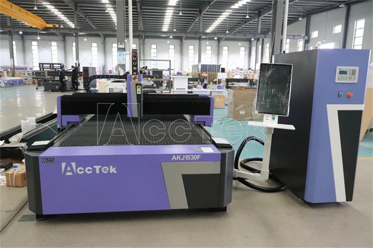High Accuracy 1.5kw 2kw 3kw 4kw 6kw 12kw 20kw Fiber Laser Cutting Machine 1530 Boci Laser Head Cypcut Control System Supports