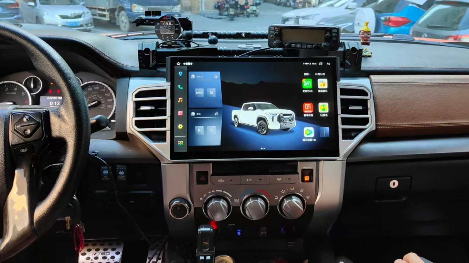 Android 14 For Toyota Tundra Sequoia 2014-2019 14.6-inch car Radio Multimedia Player GPS Navigation Wireless Carplay IPS Stereo