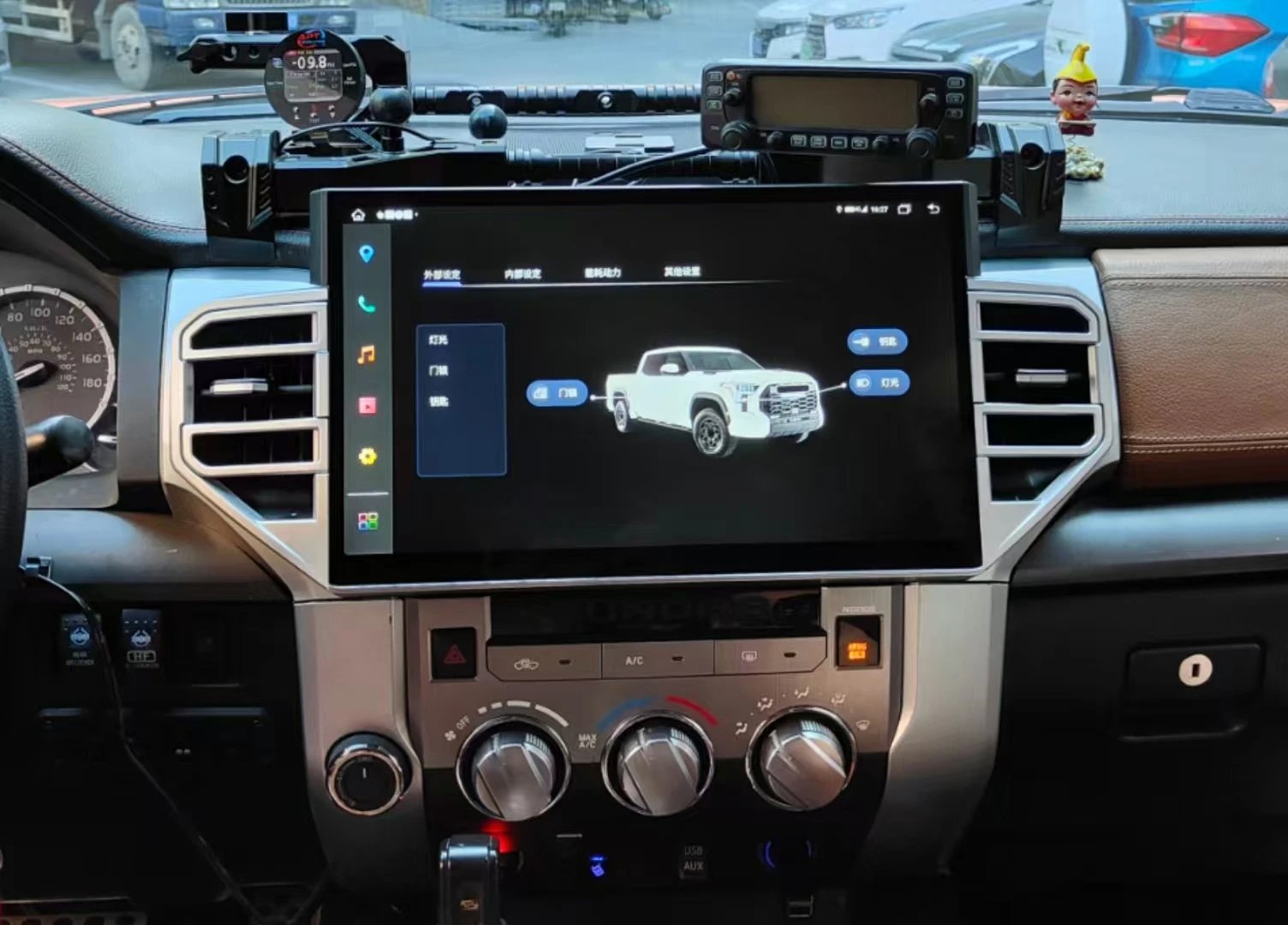 Android 14 For Toyota Tundra Sequoia 2014-2019 14.6-inch car Radio Multimedia Player GPS Navigation Wireless Carplay IPS Stereo